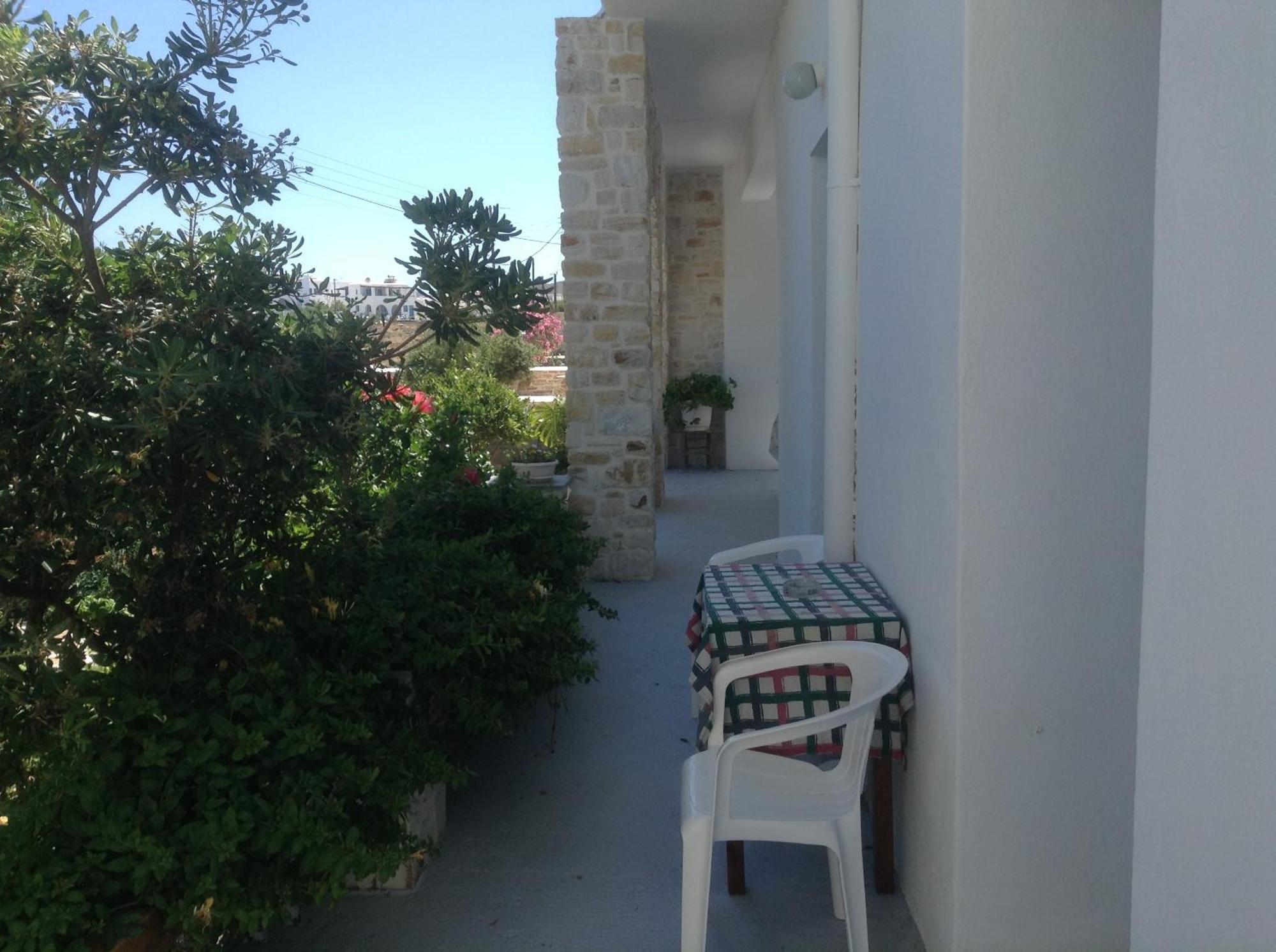 אנטיפארוס Rania Apartments מראה חיצוני תמונה
