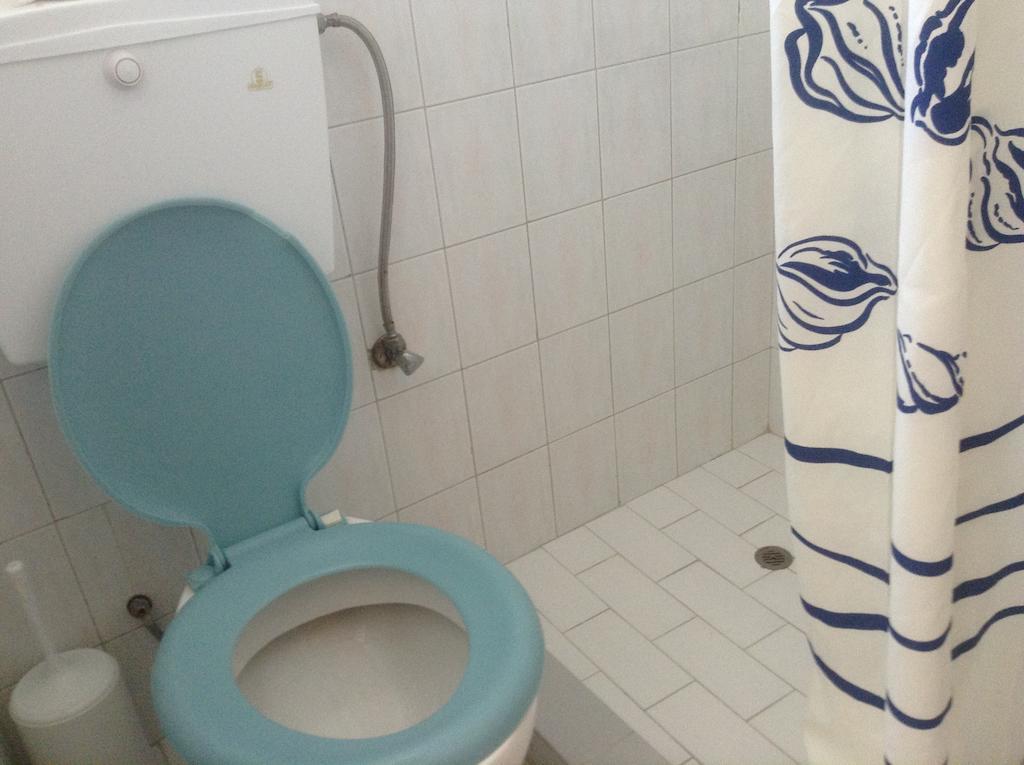 אנטיפארוס Rania Apartments חדר תמונה